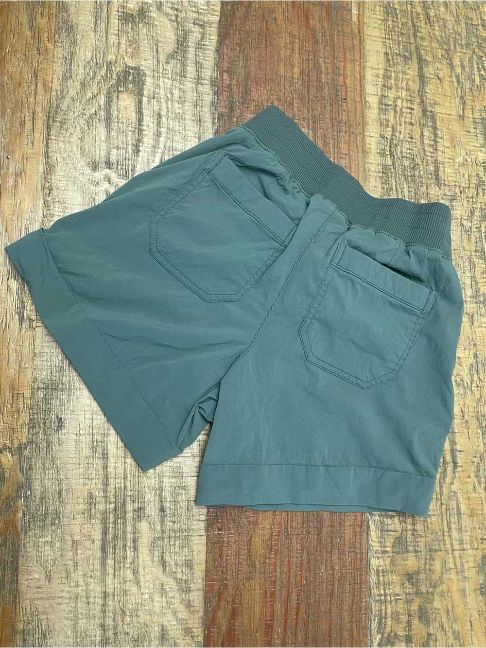 Lot /3 Athleta Trekkie Shortie Shorts Women's Size 2 Green Nylon hiking Outdoor - Picture 4 of 9